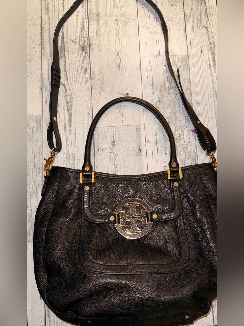 Tory Burch Amanda Hobo Crossbody **small stain on inside untreated**